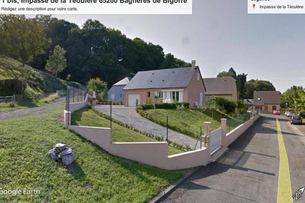 Petite Maison Aux Abords De Bagneres De Bigorre Exterior photo